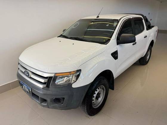 FORD RANGER 2.2 XL 4X4 CD 16V DIESEL 4P MANUAL FORD RANGER 2.2 XL 4X4 CD 16V DIESEL 4P MANUAL